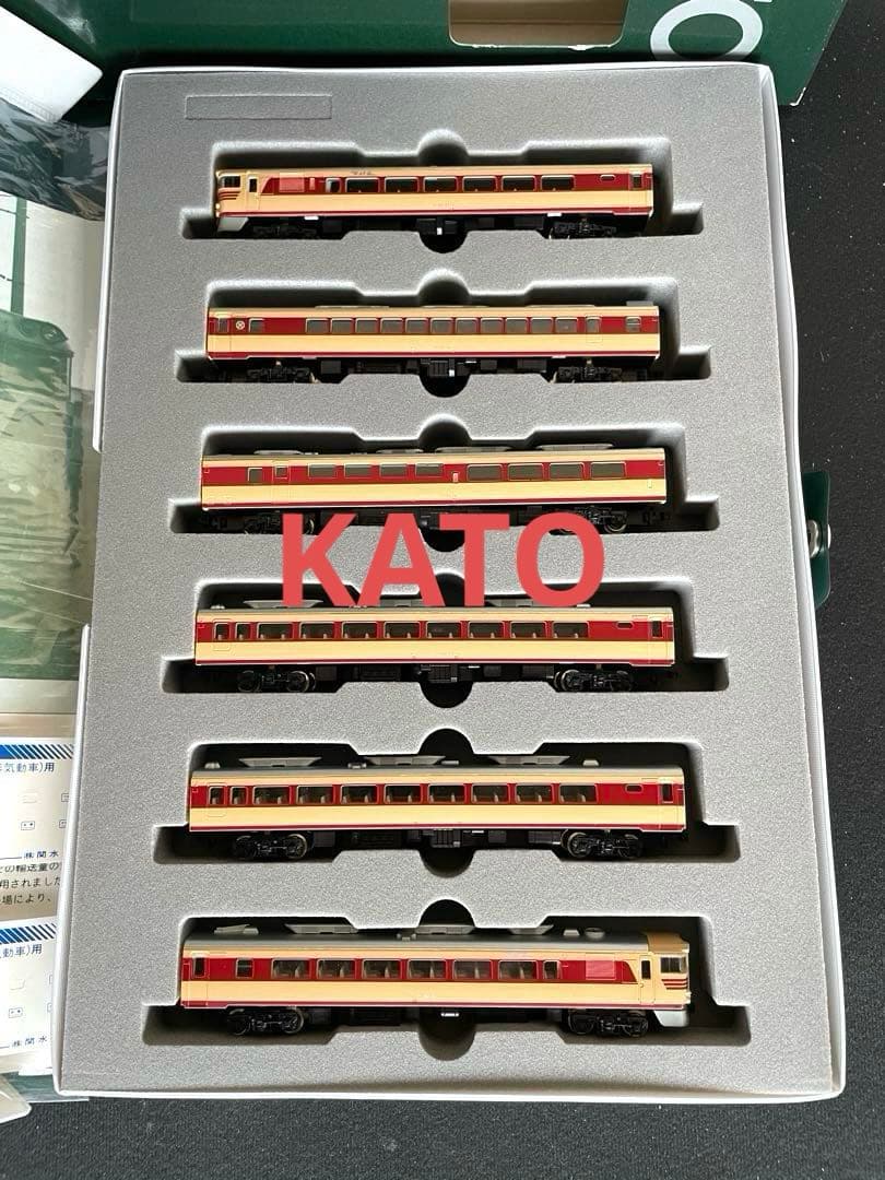 キハ82系　KATO。