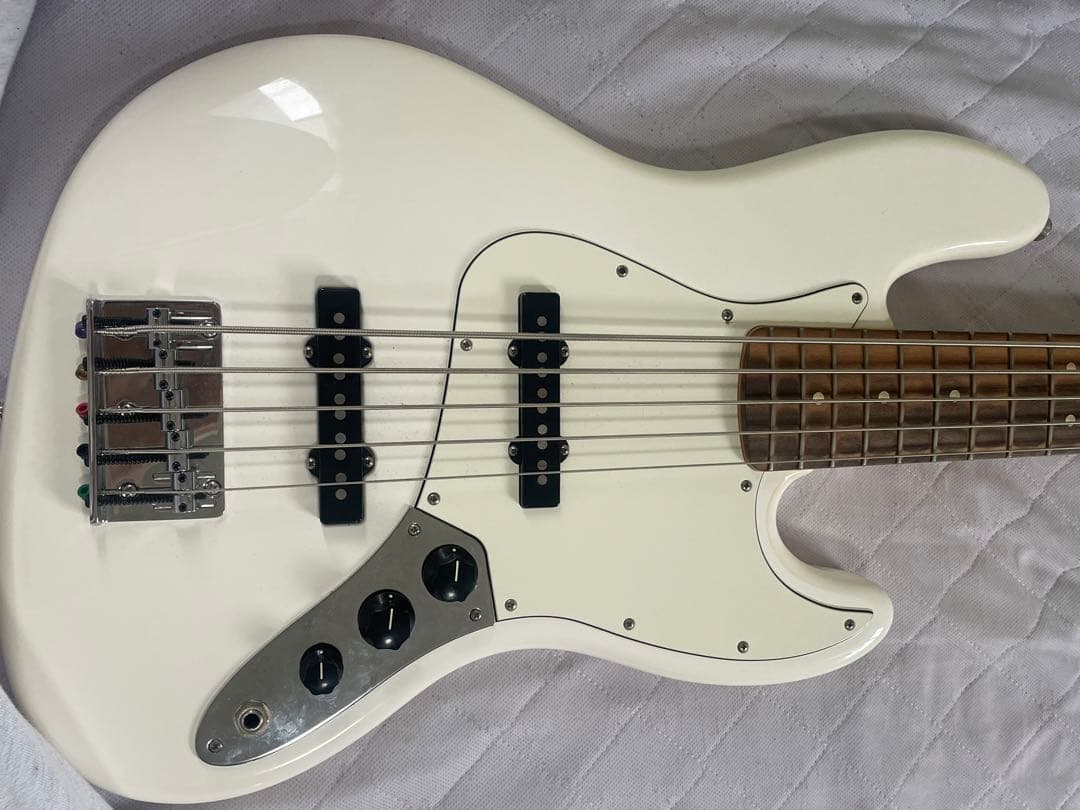 獄中出産 Fender プレイヤー 5弦ジャズベース