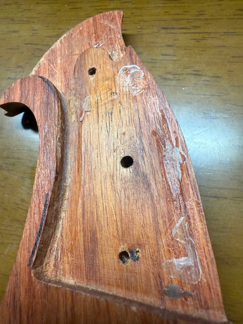 専用。S&W スクエアバット木グリップ