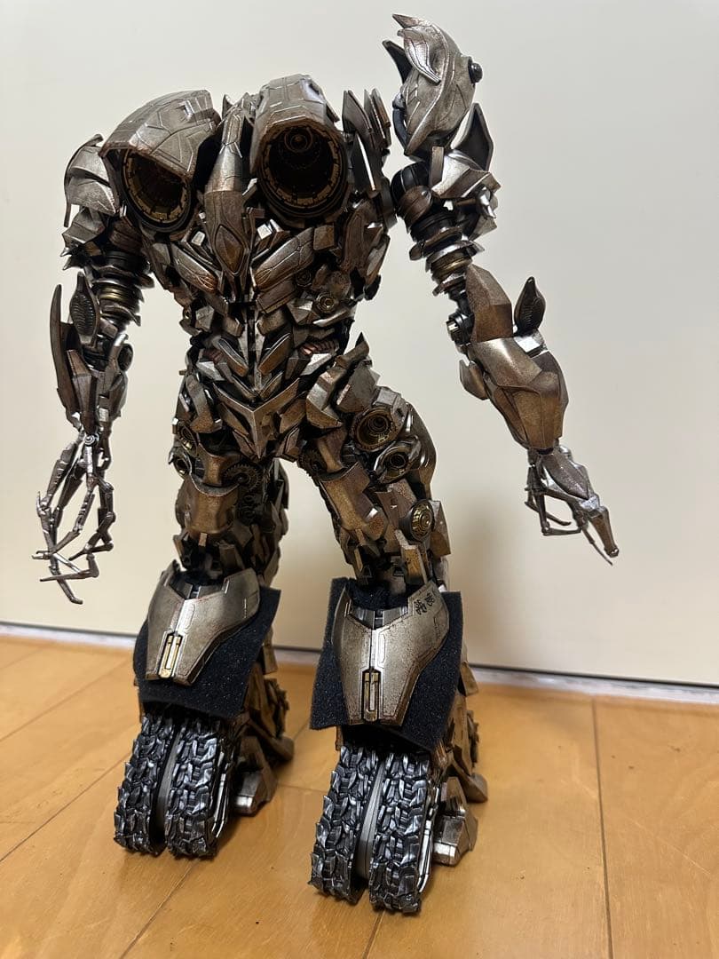 threezero dlx メガトロン　トランスフォーマー