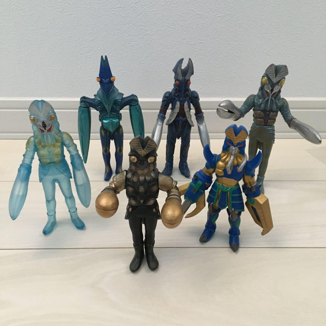 ソフビ　バルタン星人セット　6体