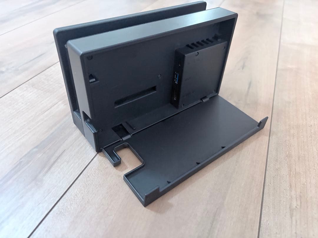 Nintendo Switch 本体 付属品完備　Joy-Con充電器付き