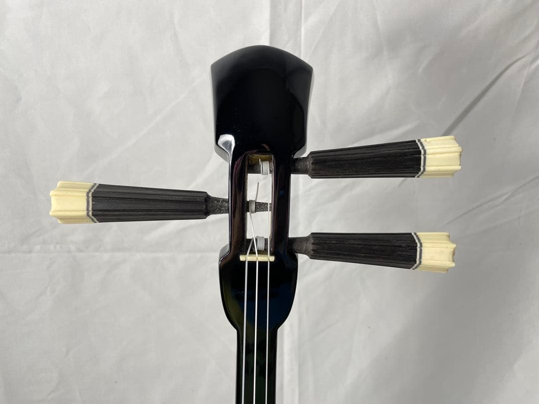 沖縄三線 紫檀棹 本皮1枚張り 高級モデル