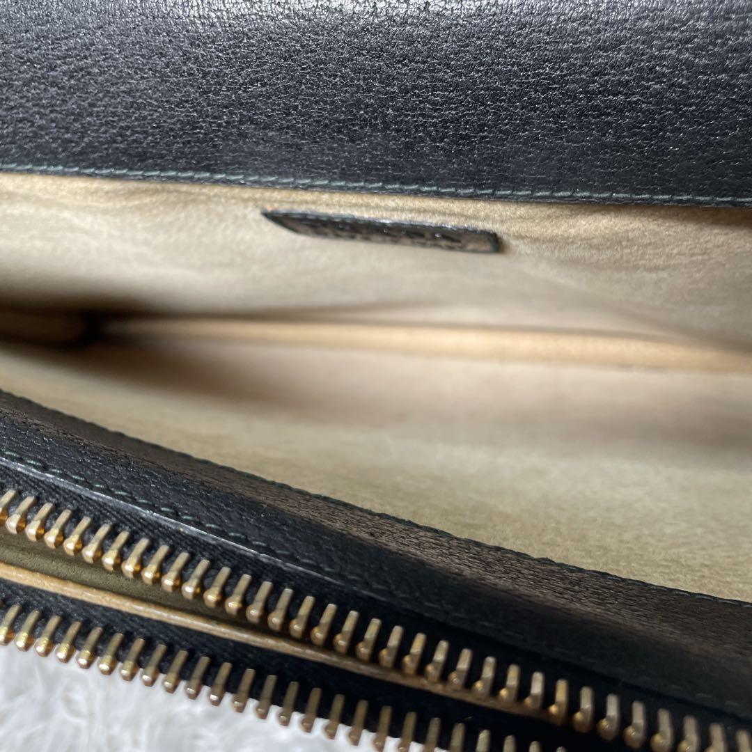 PRADA プラダ　ビジネスバッグ　レザー　ブラック　黒　本革　シボ革