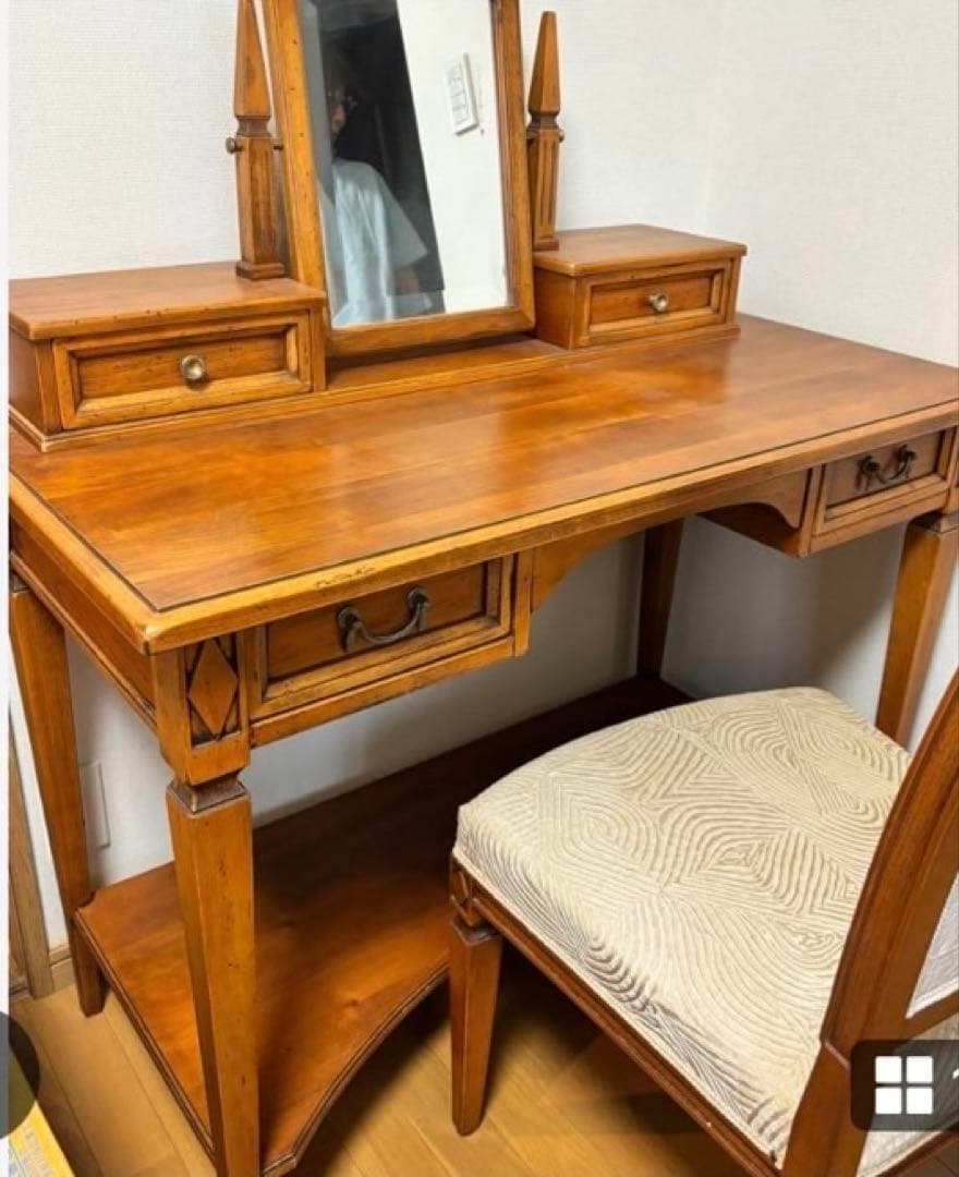 Mayitaです。デスク