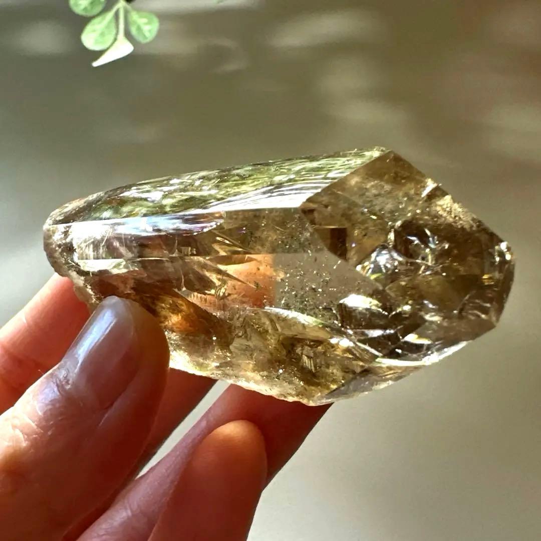 虹美　ルチル　スモーキー　ガーデン　母岩つき　フリーフォーム　67.7g