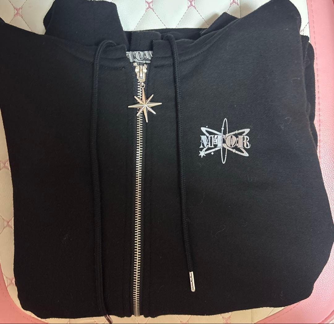 めておら 冬パーカー