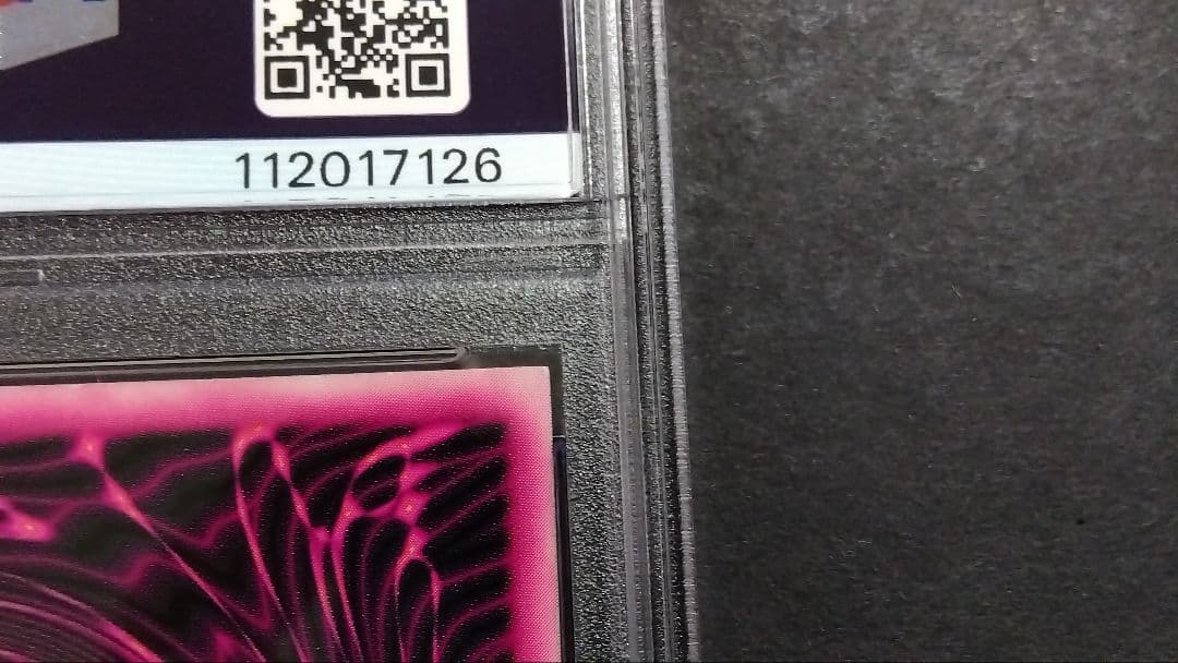 PSA8「DDM ブラックマジシャンガール」ブルー レリーフ ダンジョンダイス