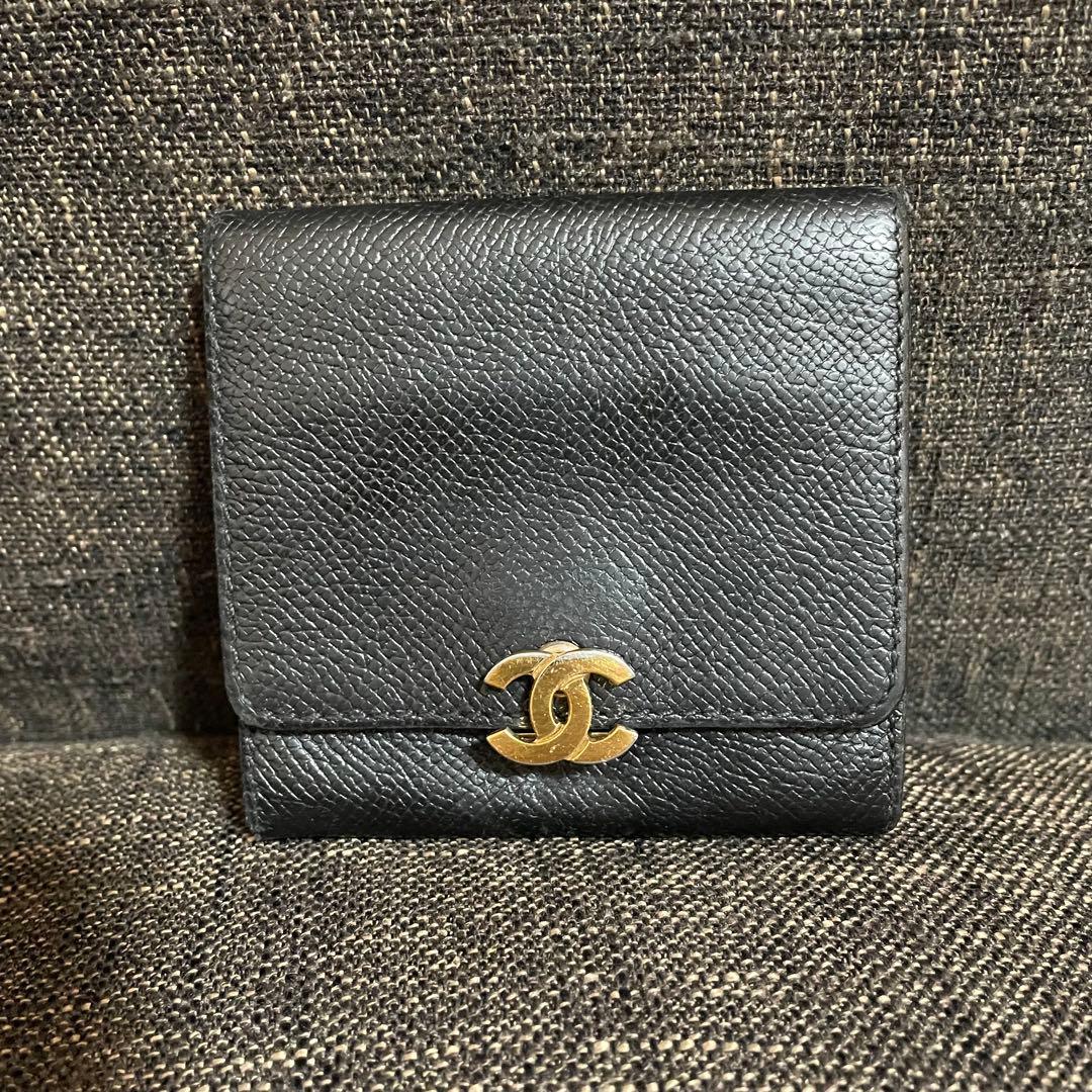 CHANEL シャネル　キャビアスキン　立体ココボタン　ケース