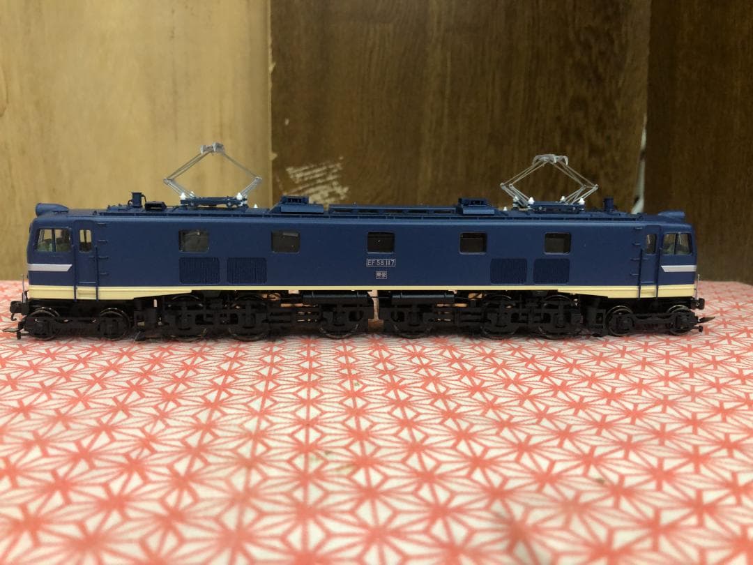 トラムウェイ EF58（小窓） ブルトレ色（下回り黒）