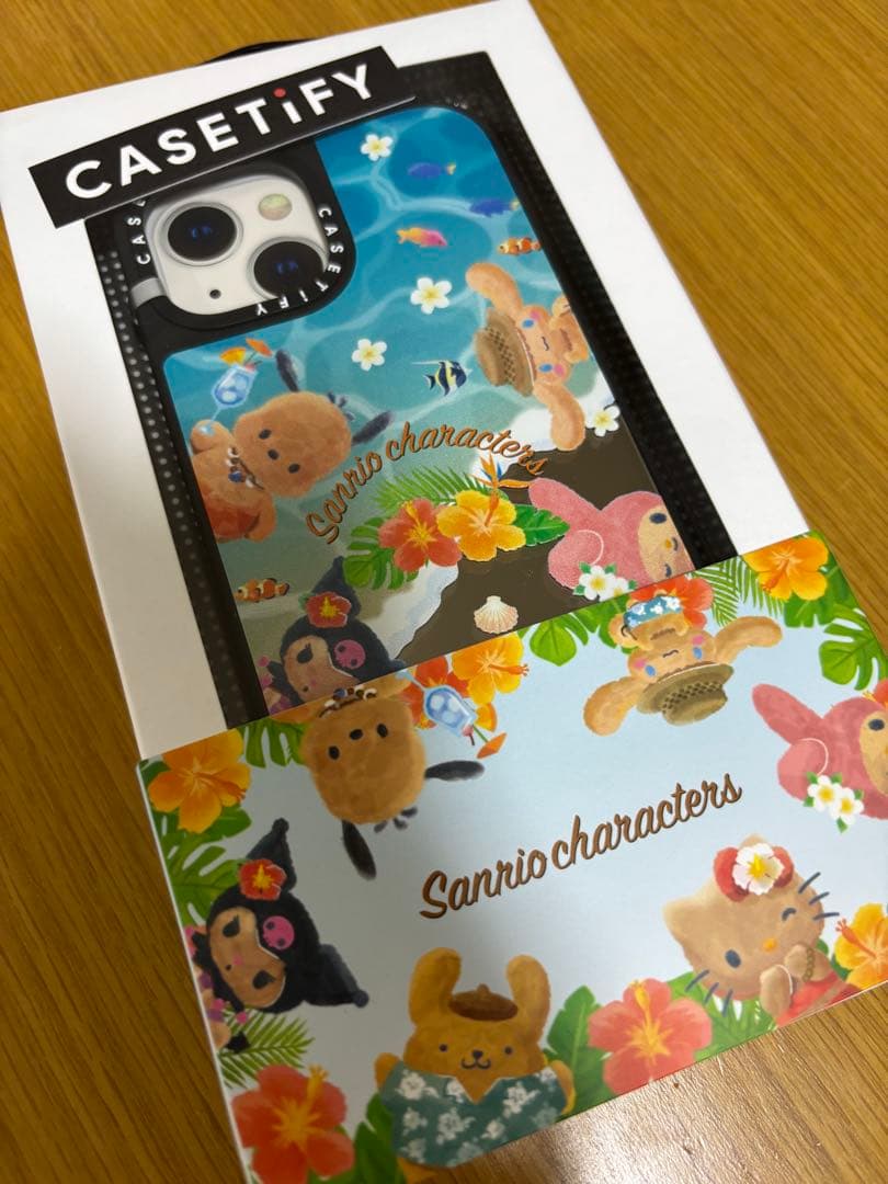 CASETiFY サンリオキャラクター iPhone15ケース　ミラーケース