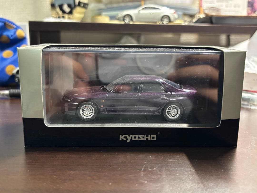 京商　1/43日産スカイラインGT-R(R33)オーテックバージョン　パープル