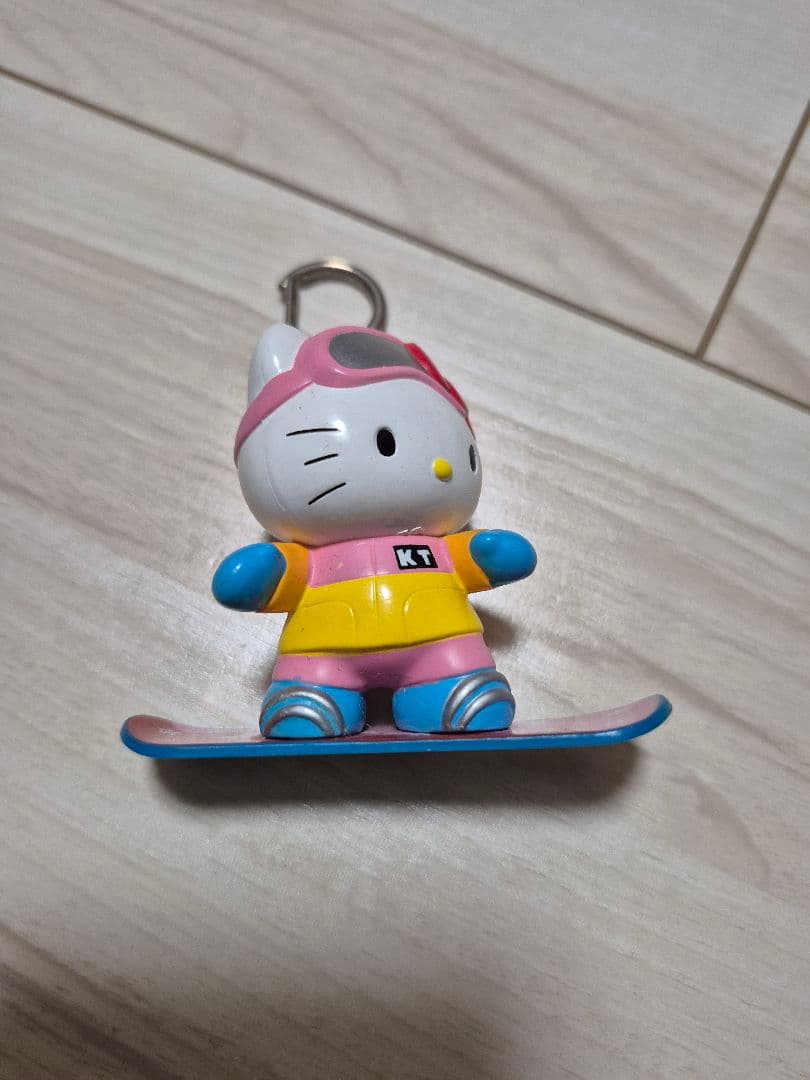 ハローキティ スノーボード キーホルダー　平成レトロ　2000年