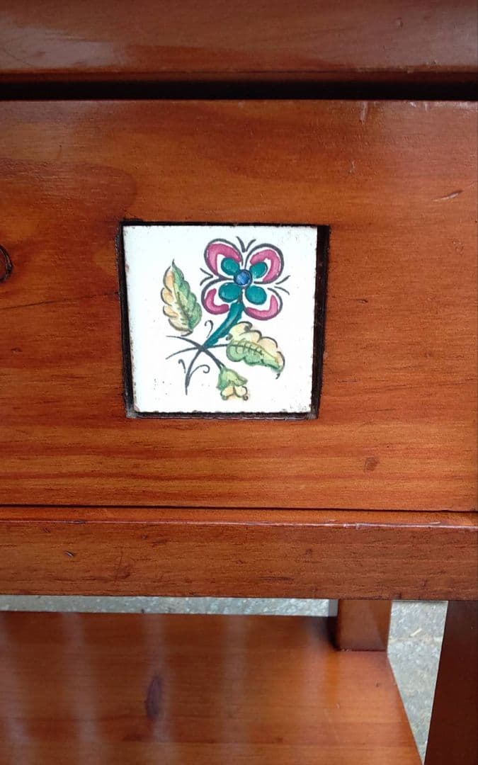 咲桜商品です。スペイン製　サイドチェスト