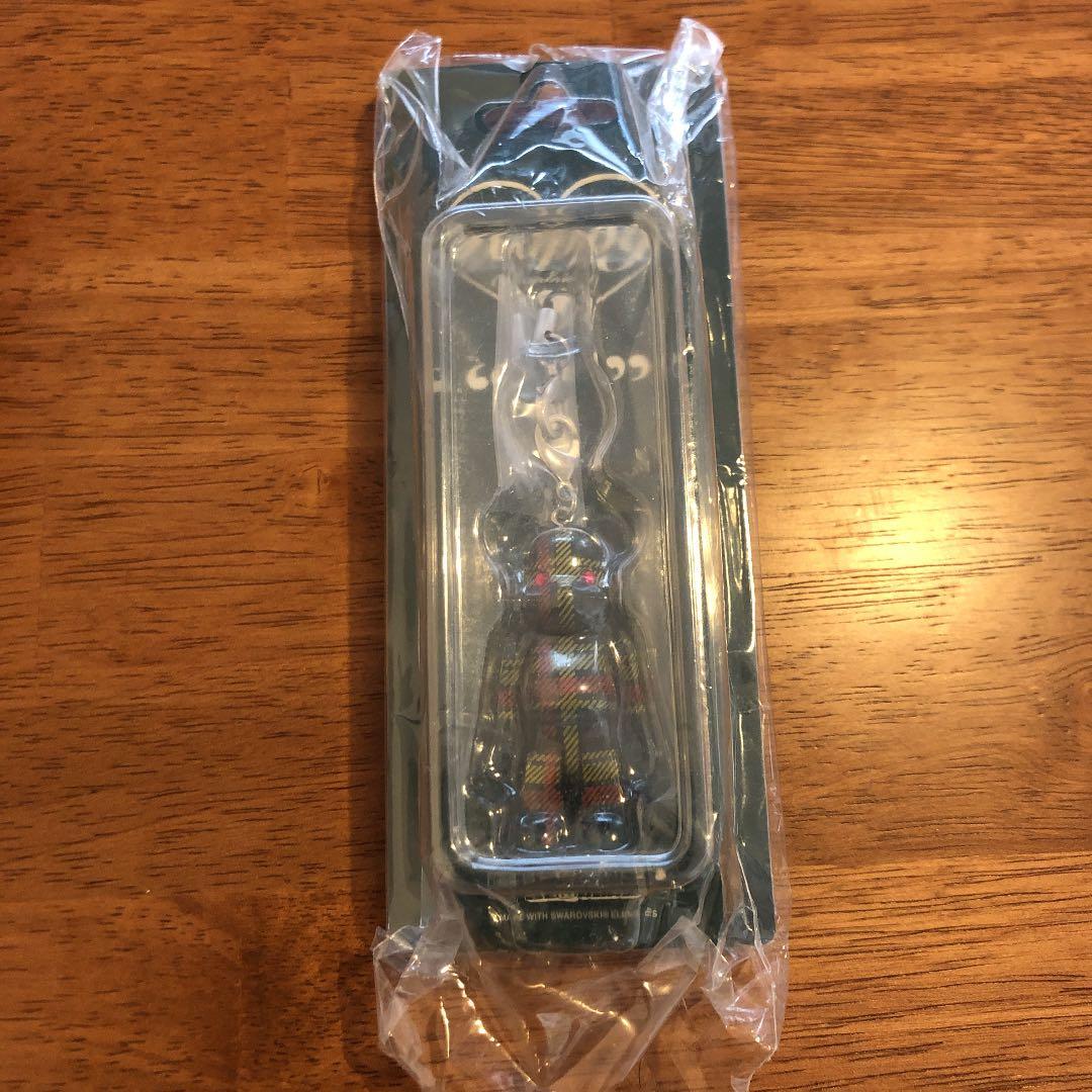 ベアブリック　Happy Birthday