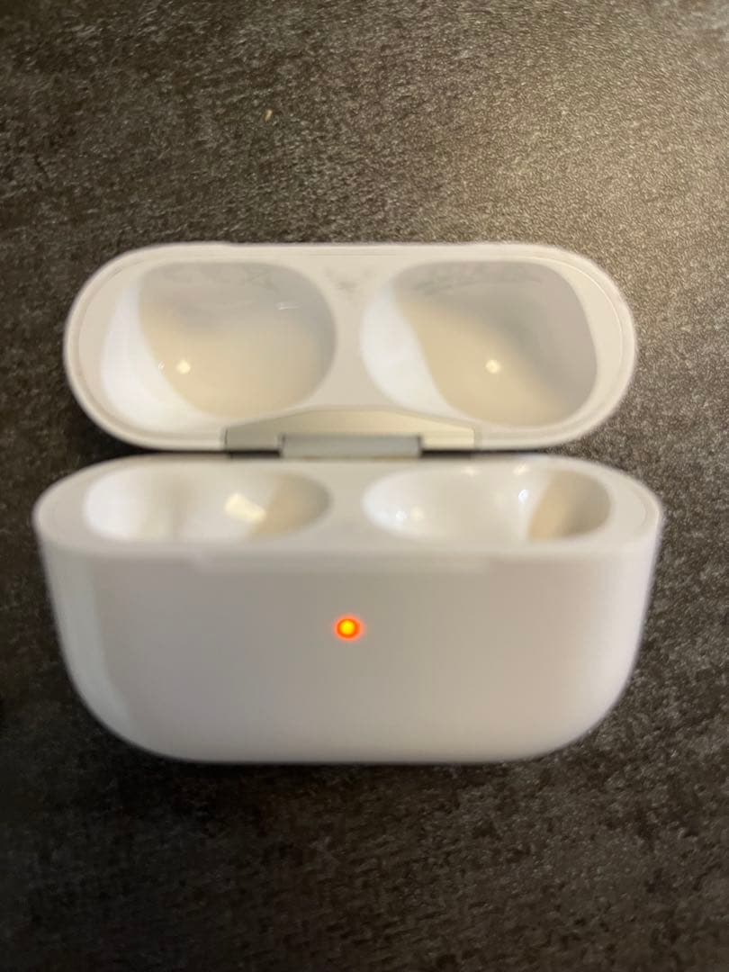 AirPods Pro 第2世代 左耳 充電器　純正品