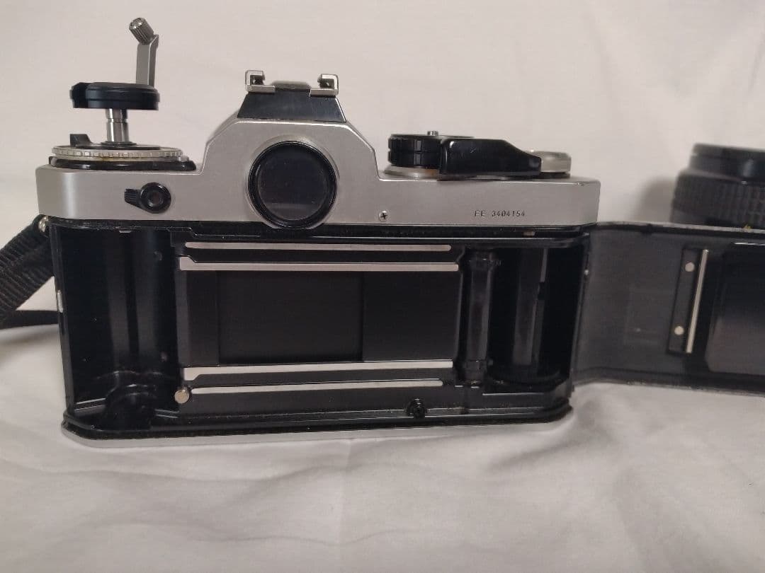 Nikon 一眼レフカメラFE 50mm レンズ　35mm広角レンズ付き