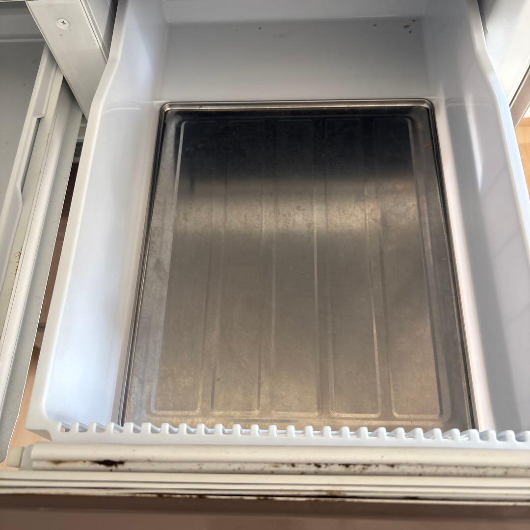 シャープ　グレー ６ドア冷蔵庫 フレンチドア