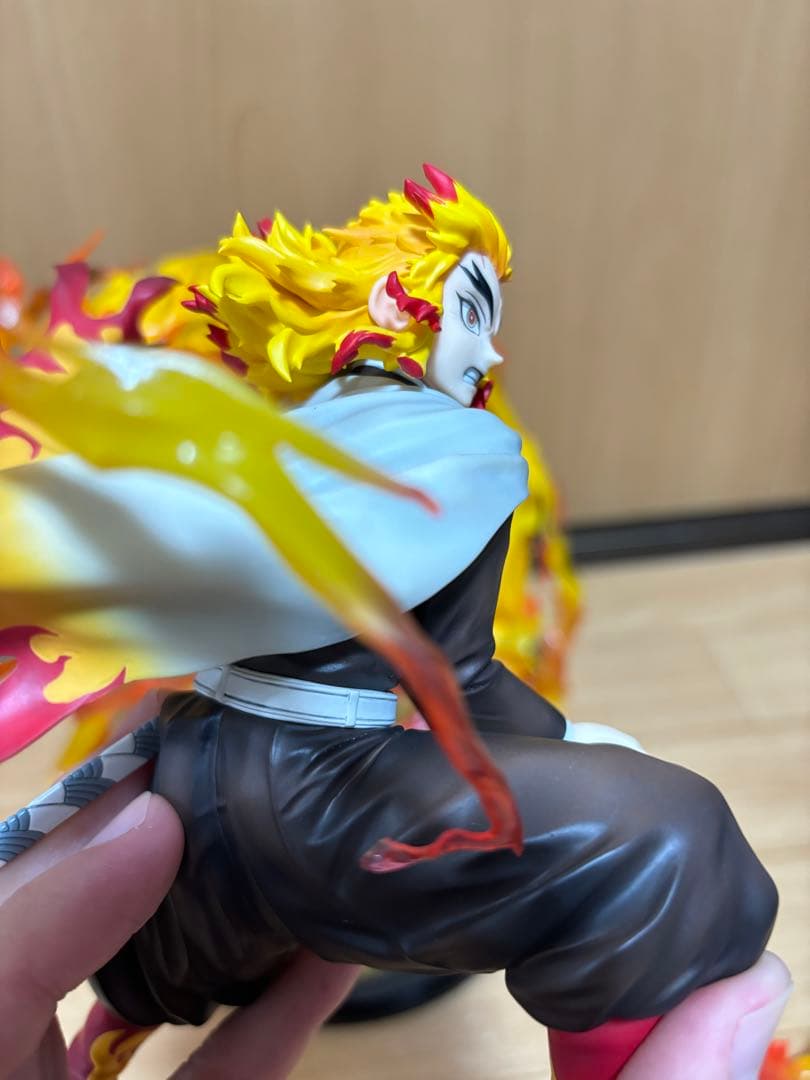 鬼滅の刃 煉獄杏寿郎 炎の呼吸 奥義 玖ノ型・煉獄 1/8スケールフィギュア