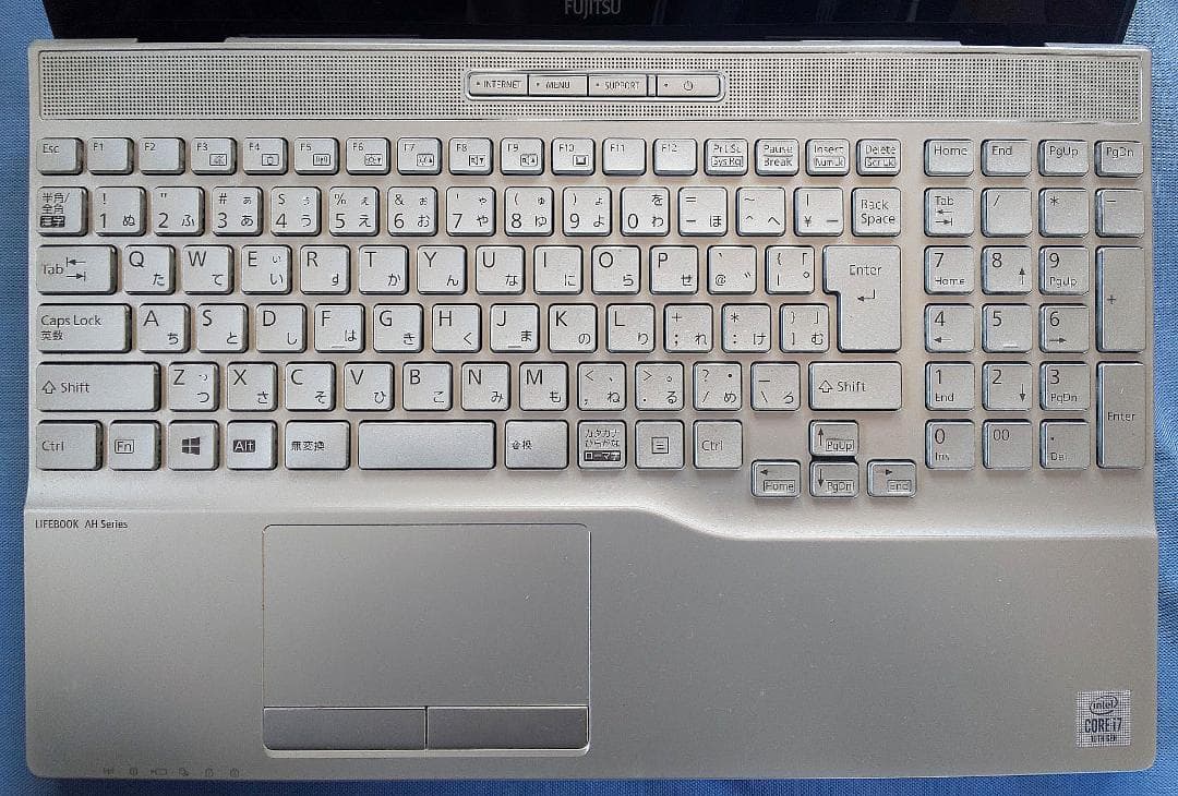 富士通 AH55/E2 i7-10510U/512GB/8GB/Office