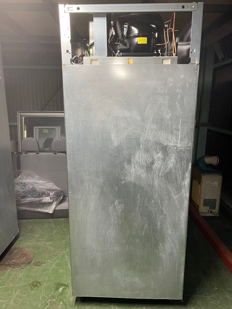 2013年 ホシザキ縦型冷凍庫 100V