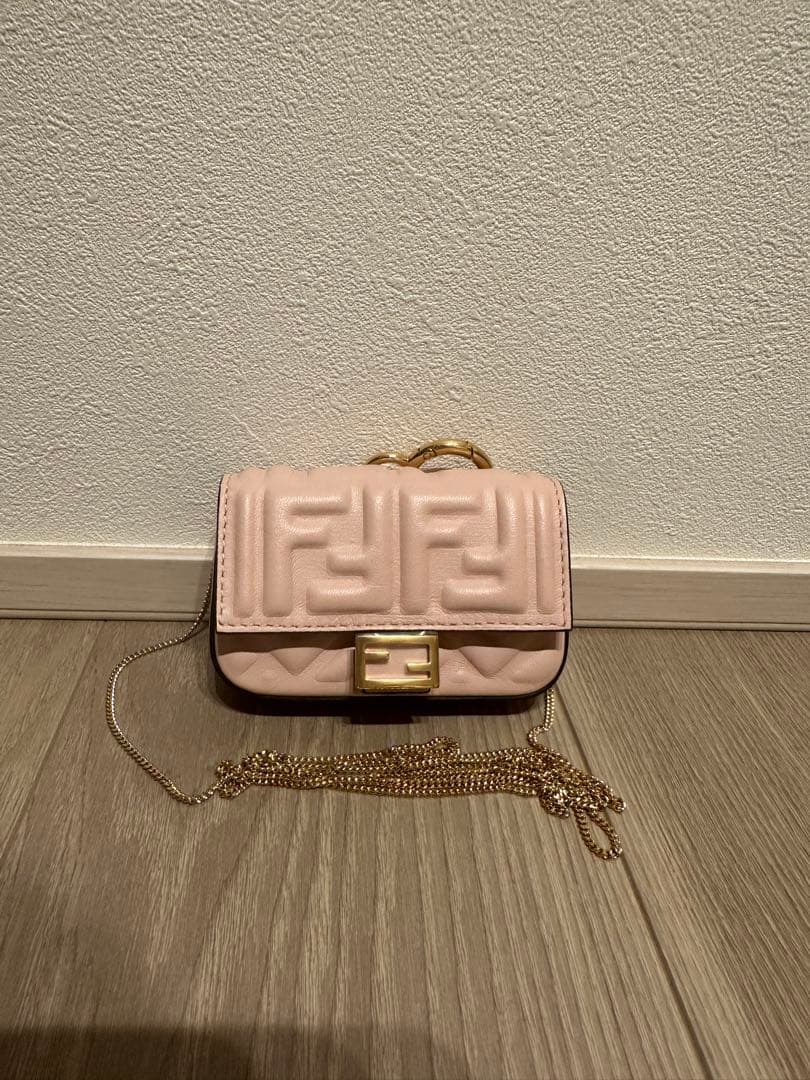 FENDI チャーム バッグ