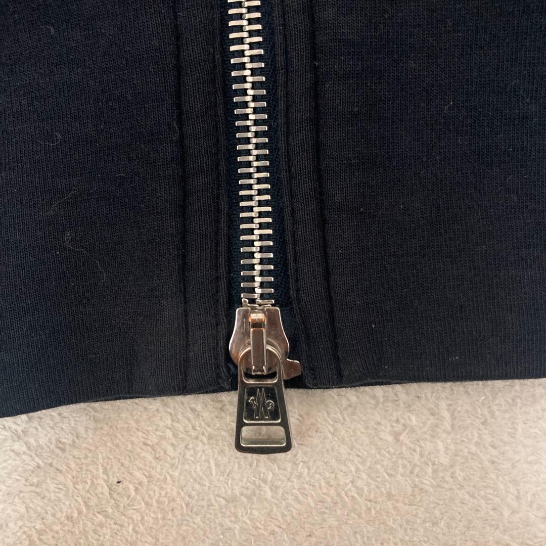 定価14万　MONCLER ネイビー フード付き ダウン　スウェットジャケット