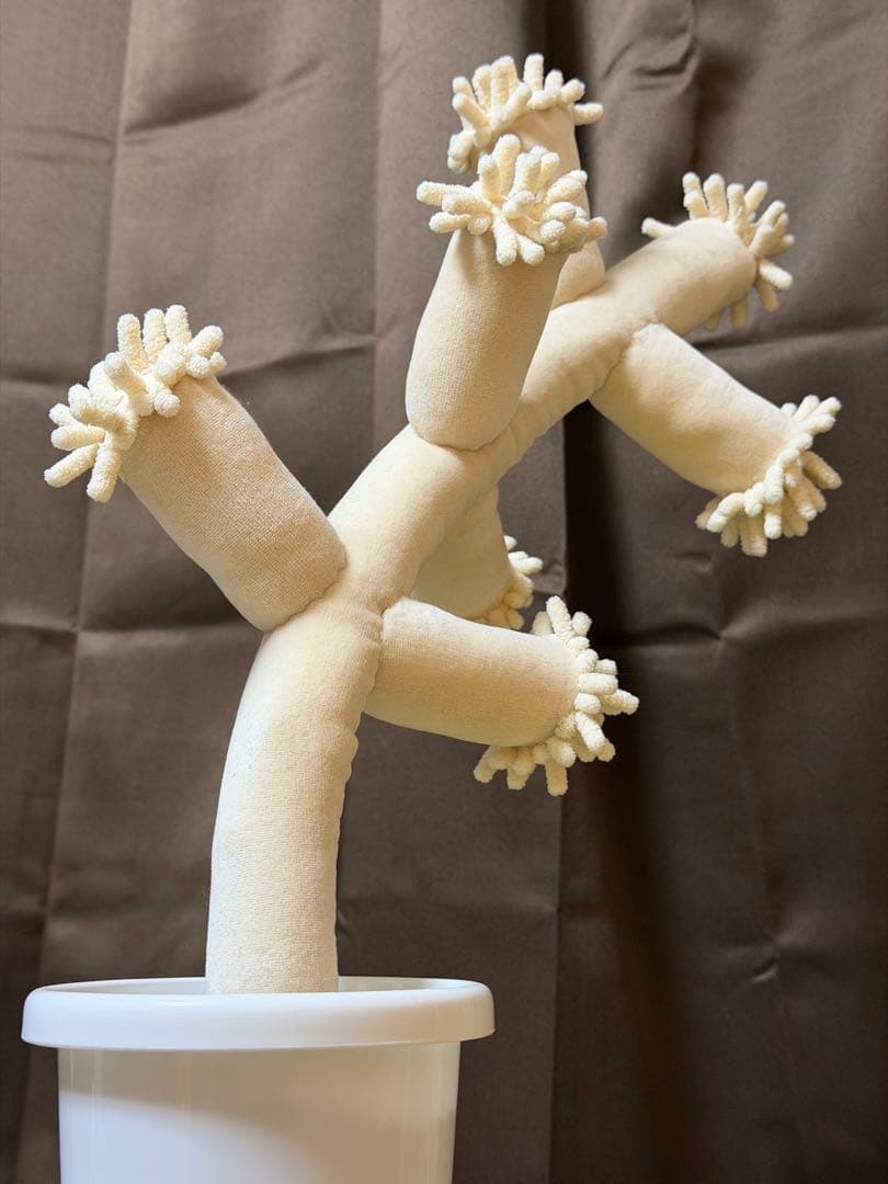 KASUMI OOMINEさん 鉢植えぬいぐるみ