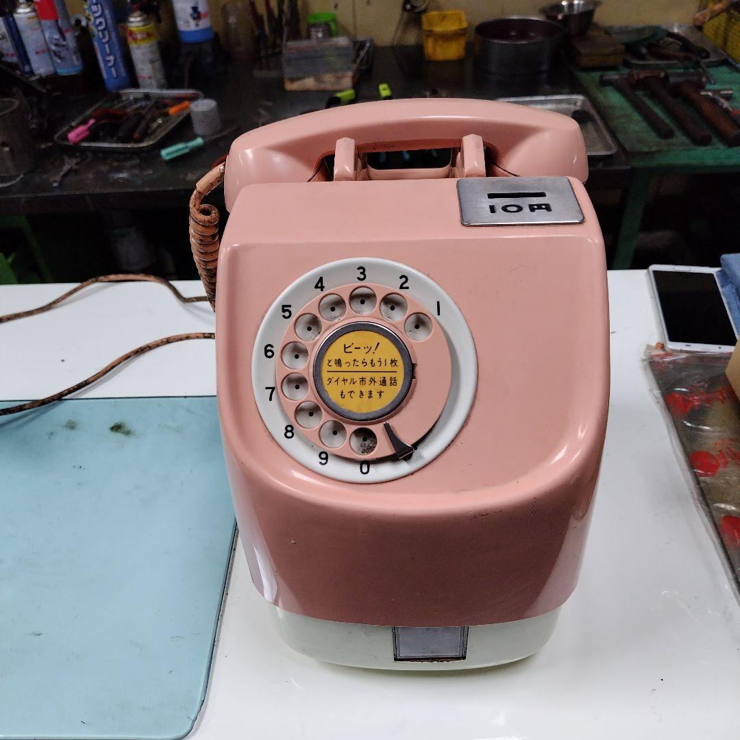 電話機。ピンク