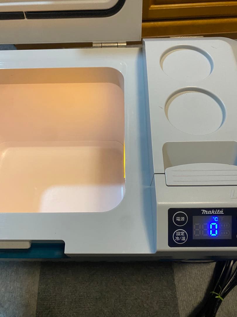 Makita 保冷温庫 CW180D