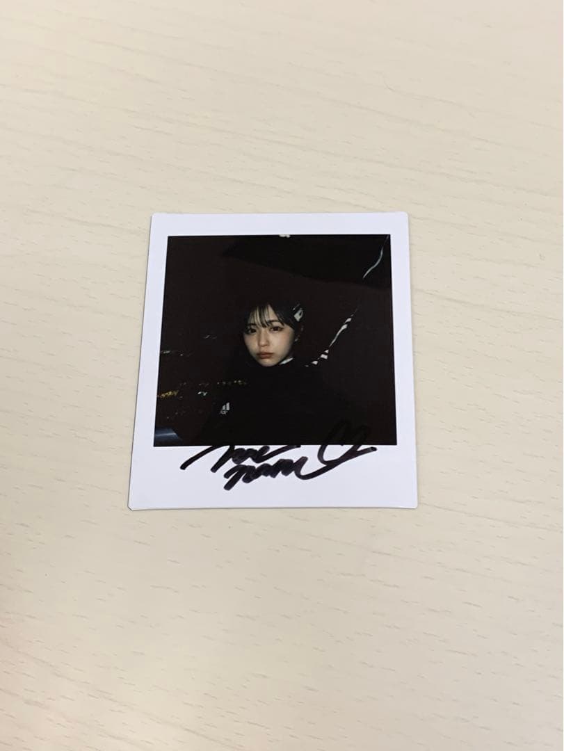 なえなの 直筆サイン チェキ