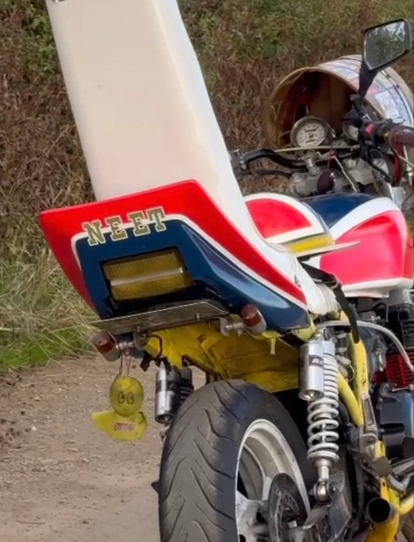 XJR400イエローテールレンズ 他と被りたくない方