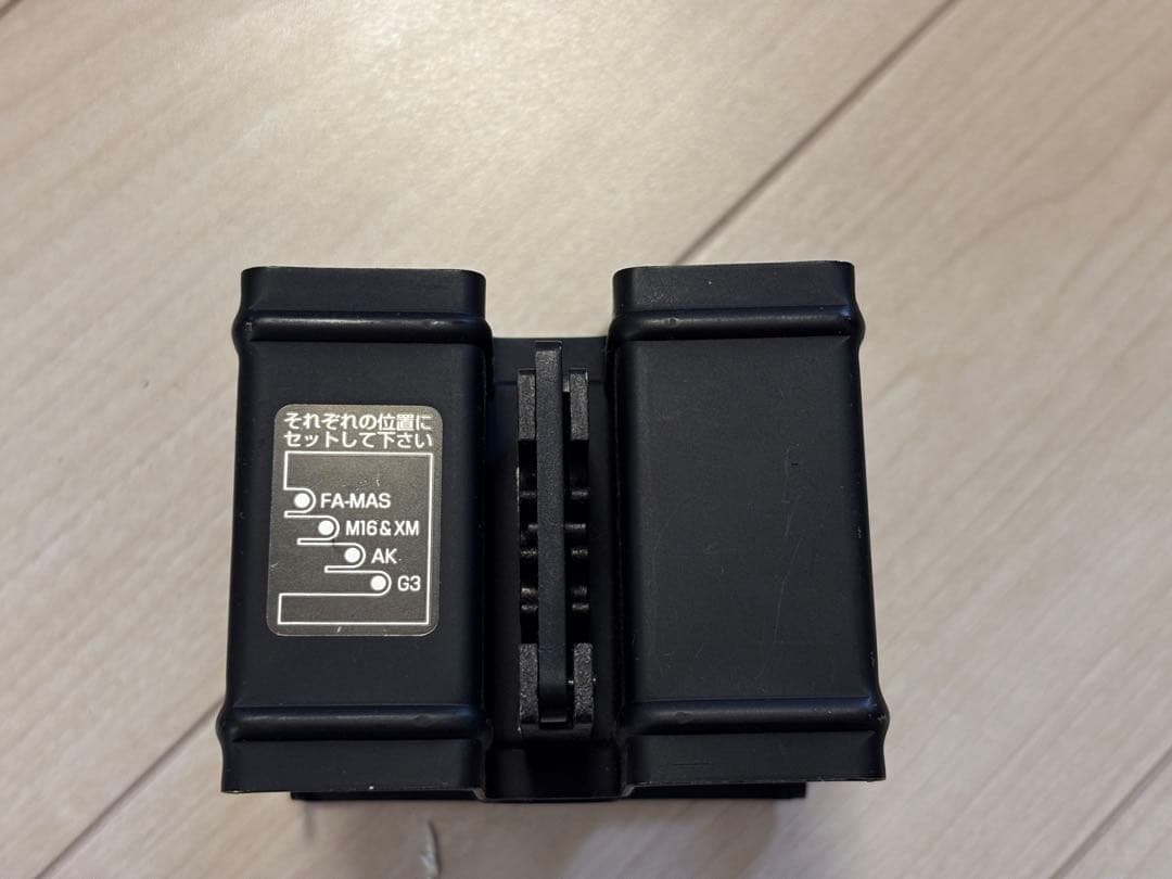 東京マルイ　M4A1 CARBINE 電動ガン スコープ、サブマガジン付き