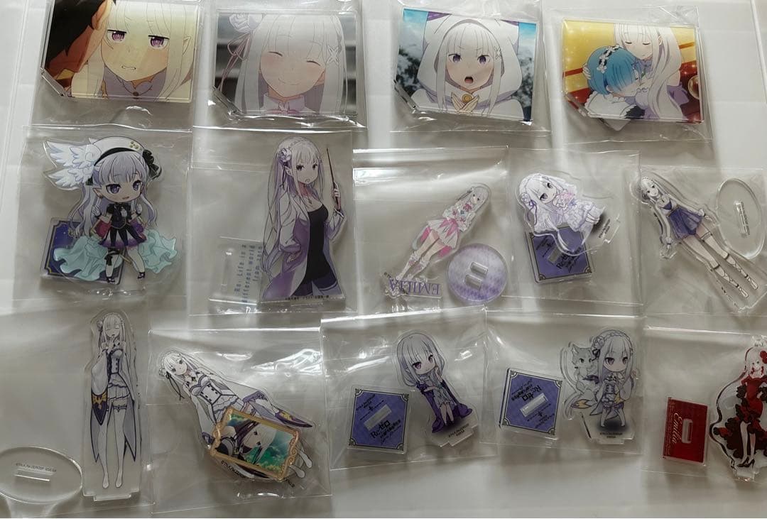 エミリアアクリルスタンド・コースター28点セット