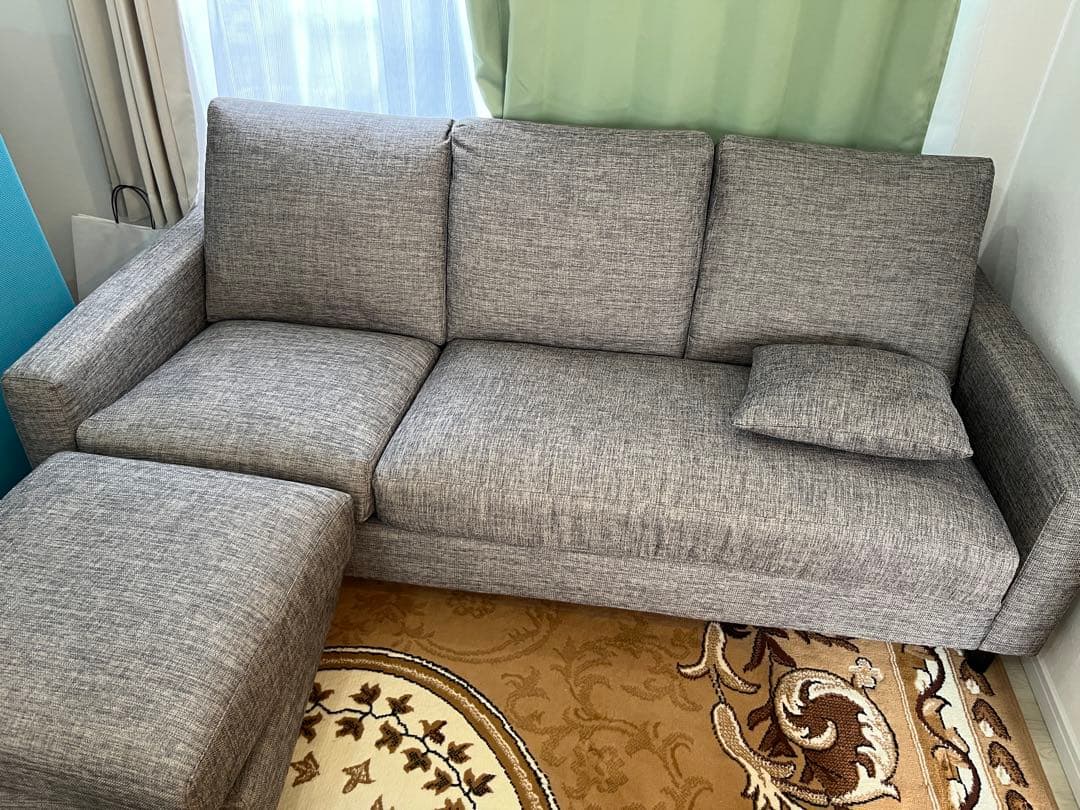 【10/15まで】グレー ファブリック ソファ＋オットマン＋クッション付き