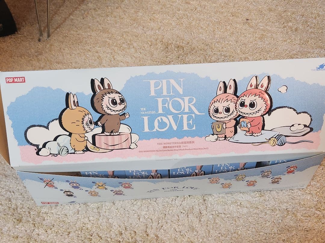 ☆１体1,700円です☆正規品 ラブブ LABUBU イニシャル　ペンダント☆ミ