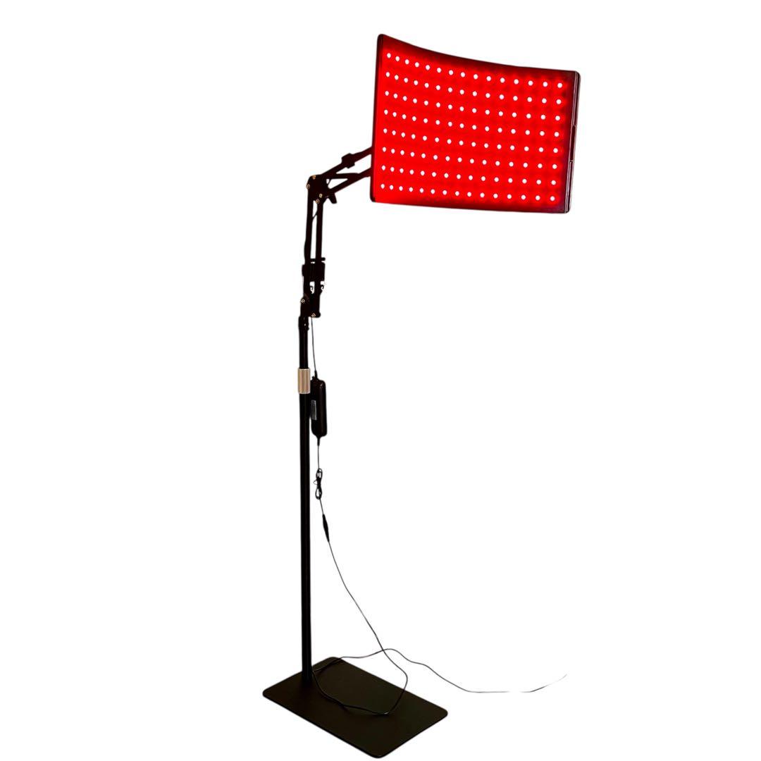 美品！　使用期間1ヶ月　近赤外線赤色EDライトセラピー パネル型 ／スタンド付き