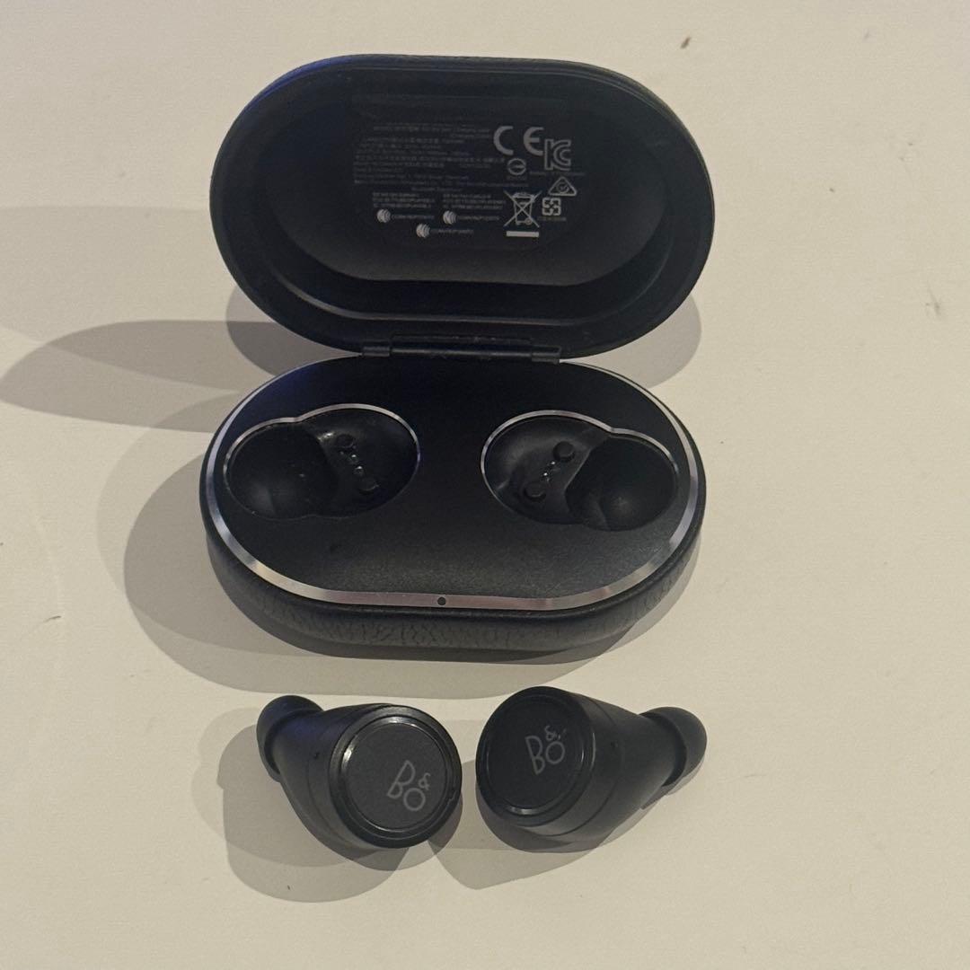 ヘッドホン Bang & Olufsen E8 3rd Generation