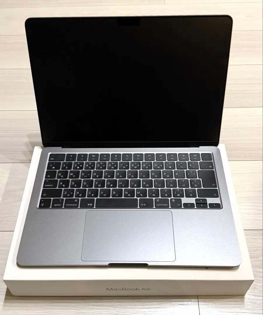 MacBook Air M3 13インチ 16GB 256GB Apple 3