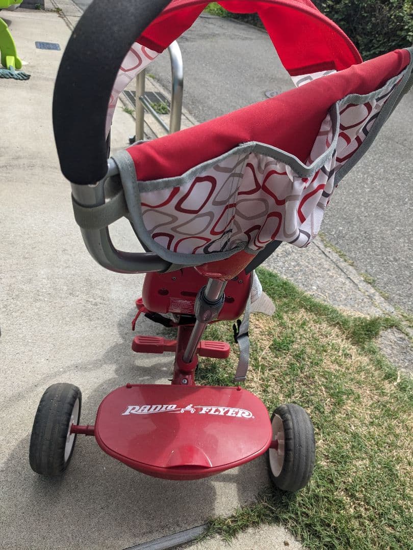 ラジオフライヤー　コストコ　三輪車　レア　希少価値あり　日除け　ケース付き