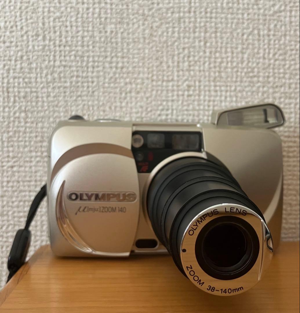 完動品　OLYMPUS μ[mju:] ZOOM 140 コンパクトカメラ
