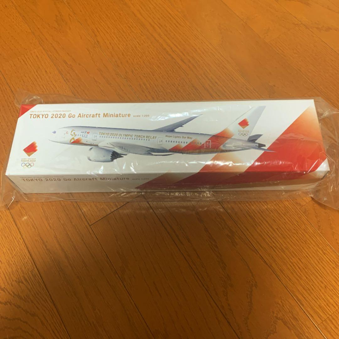航空　模型　オリンピック聖火特別輸送機“TOKYO 2020 号”1/200