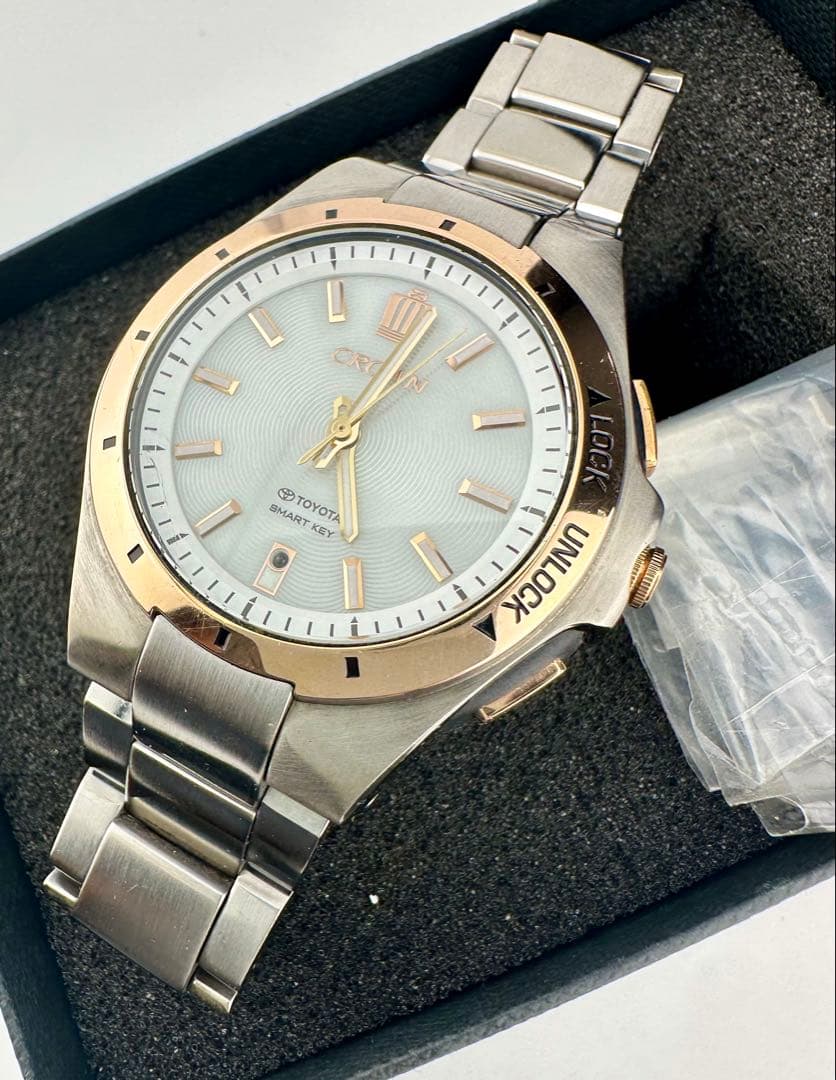 【激レア】トヨタCROWN純正キーインテグレーテッドウォッチ