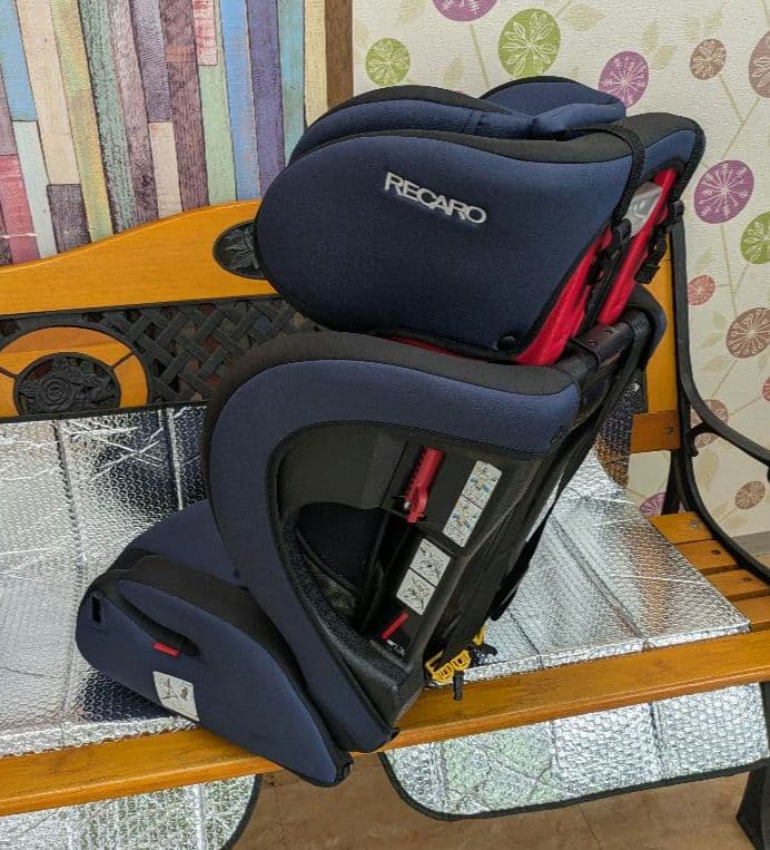RECARO　ジュニアシートJ1　select　Metro　Blue