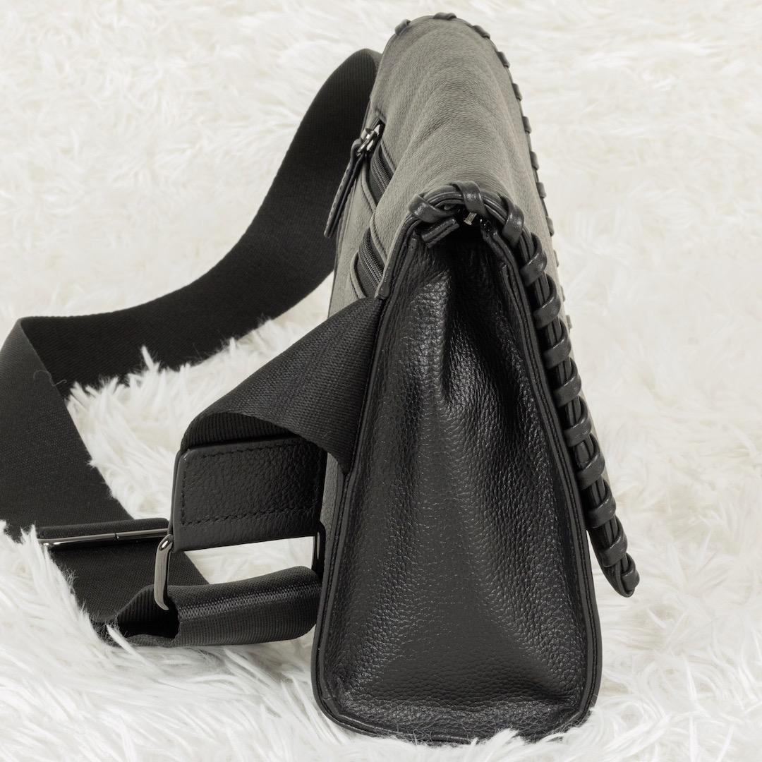 美品 ear PAPILLONNER 柄ワイドテープショルダーバッグ ブラック