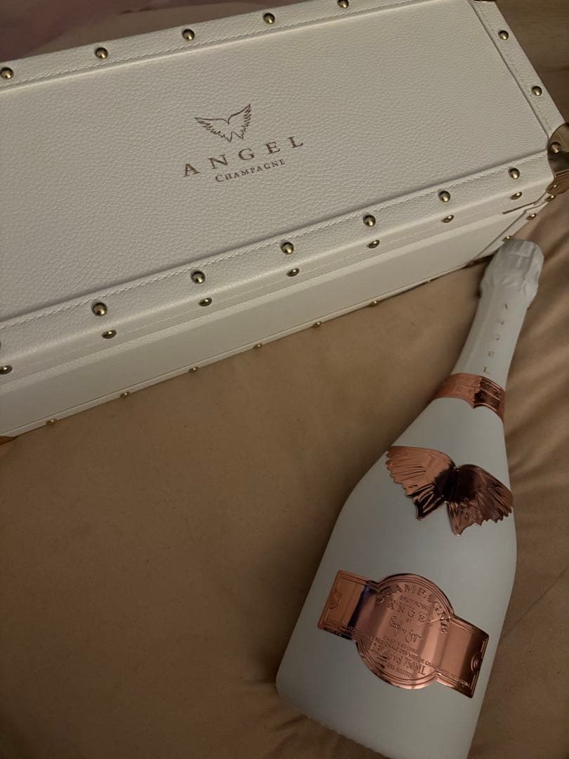 Angel エンジェルホワイト　シャンパン　未開封