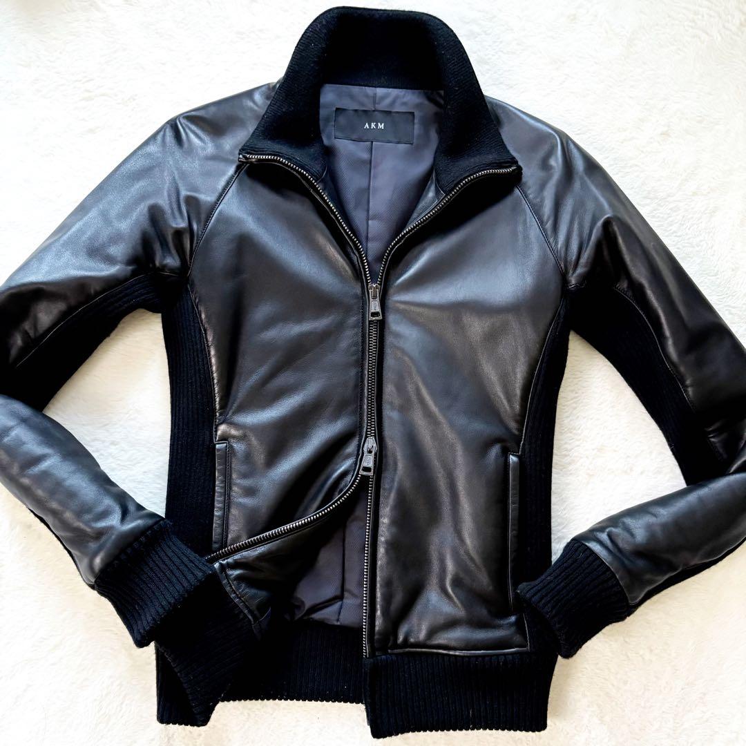 美品　AKM エーケイエム　レザージャケット　羊革　本革　カシミヤ 黒　M