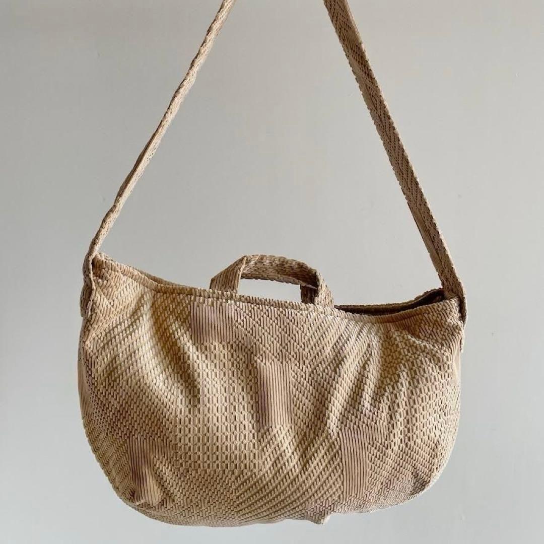 ミナペルホネンland puzzleボディバッグ ショルダー ベージュ