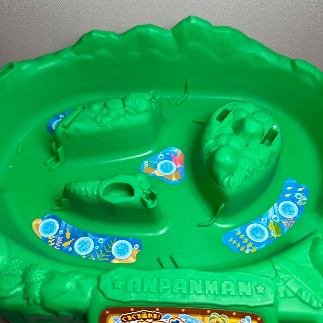 【アンパンマン】ぐるぐる流れる!アンパンマンウォータークルーズ