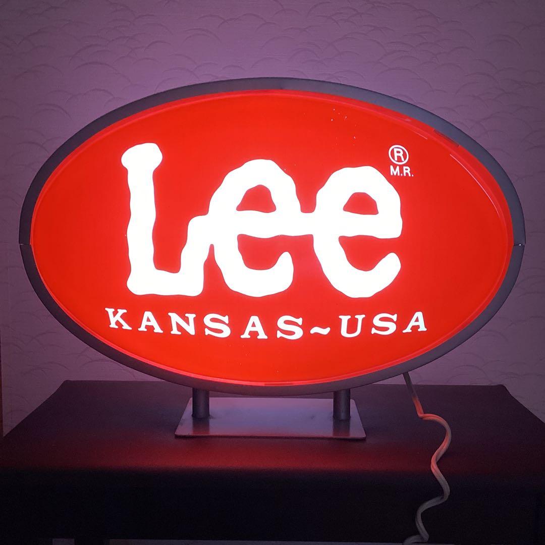 Lee 電飾看板